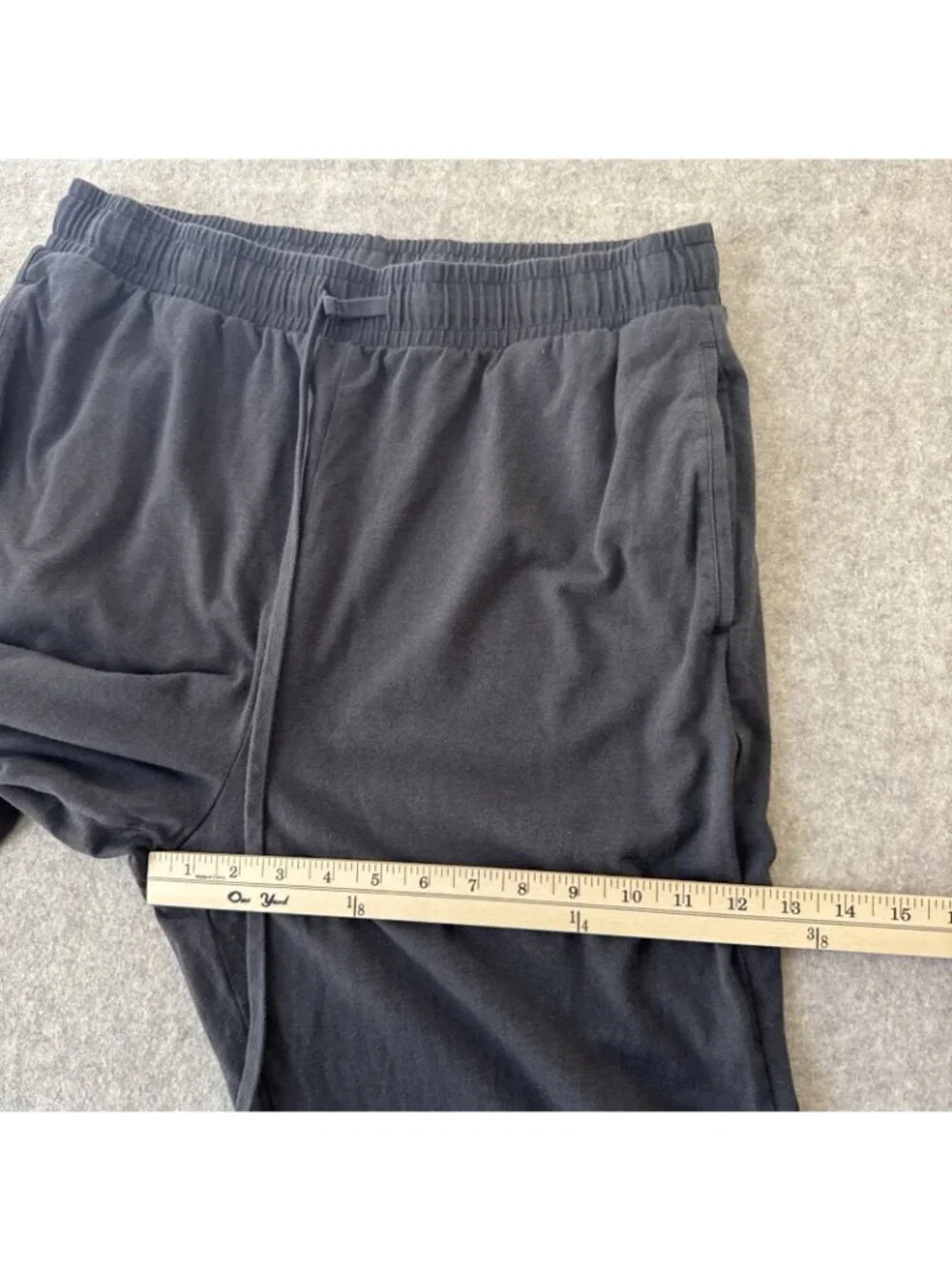 SKIMS‎ Jogger Pants Womens L Dark Gray Elastic Waist Pockets Lounge Cuffed
